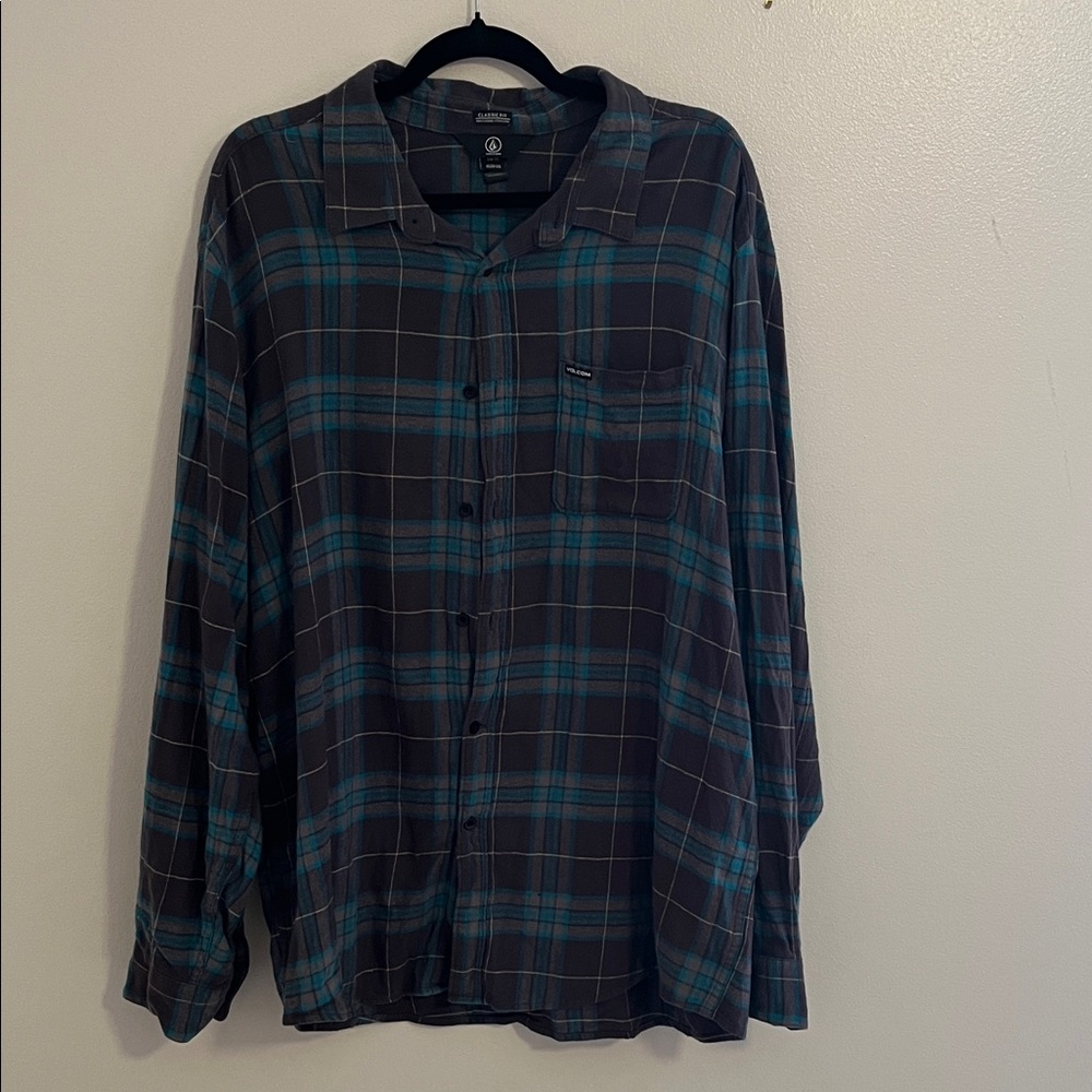 Men's Dark Gray & Teal Plaid Button-Down Shirt